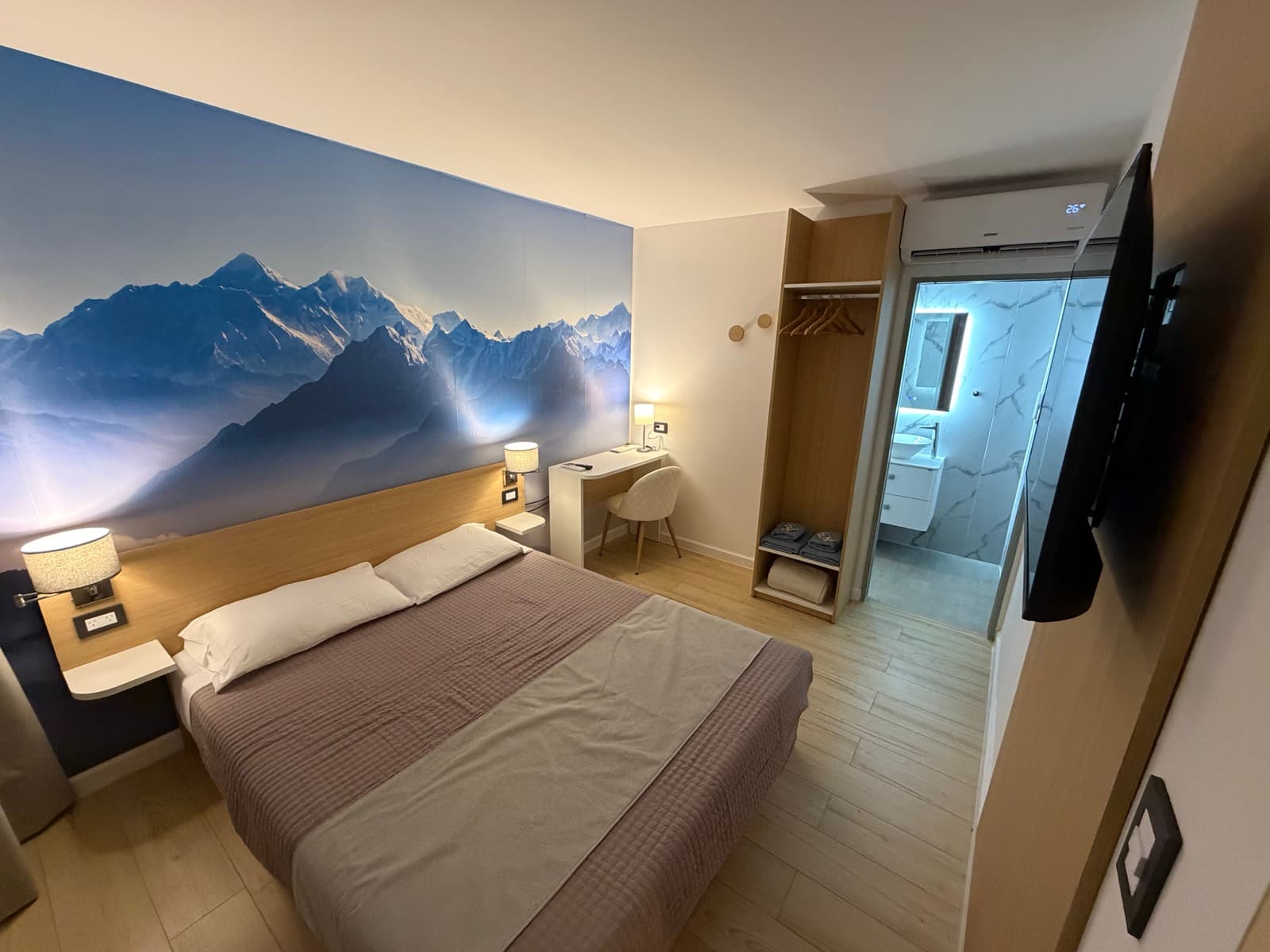Suite 1 - Matrimonial montañas